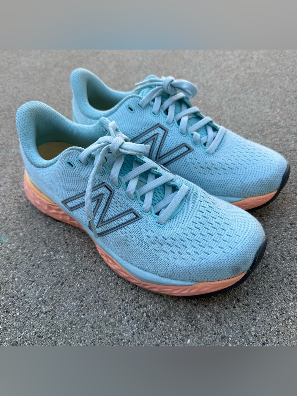 New Balance Fresh Foam 880v11 Pale Blue Chill/Light Mango size 6.5 preloved